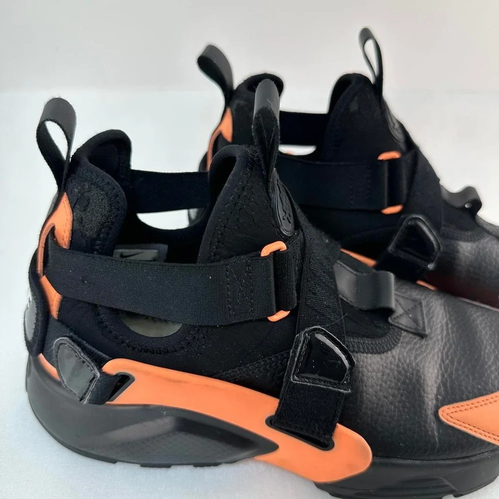 Nike Air Huarache City Low Black Total Orange AQ0085-002 Womens 8.5 Sneaker